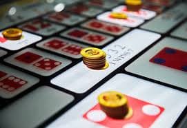 Simbol Wild dan Scatter di Captain's Bounty yang memicu fitur bonus