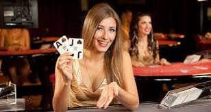 Deskripsi fitur bonus permainan JILI menunjukkan cara kerja free spins dan multiplier